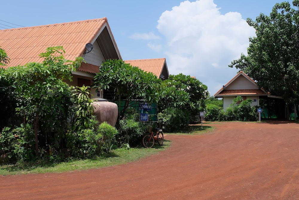 Ai Kham Nonghan View 23/37