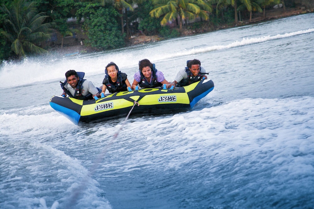 Pullman Bentota Resort & Spa 25/50