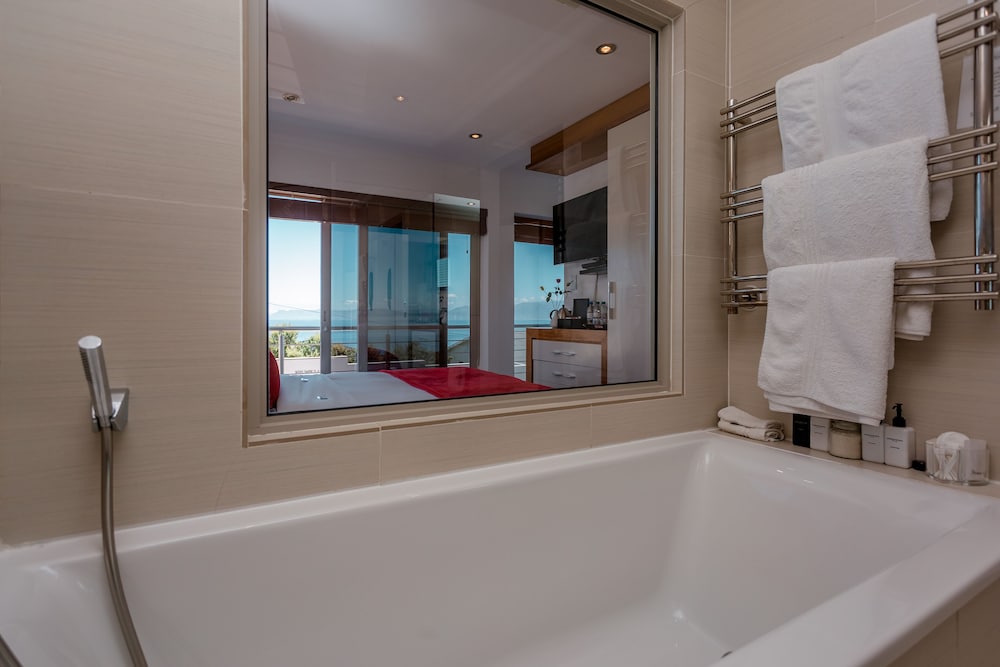 Sea Star Lodge 39/45