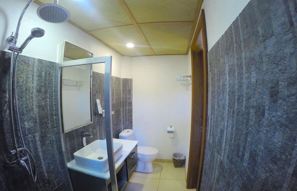 Chindonan Dive Resort 15/70
