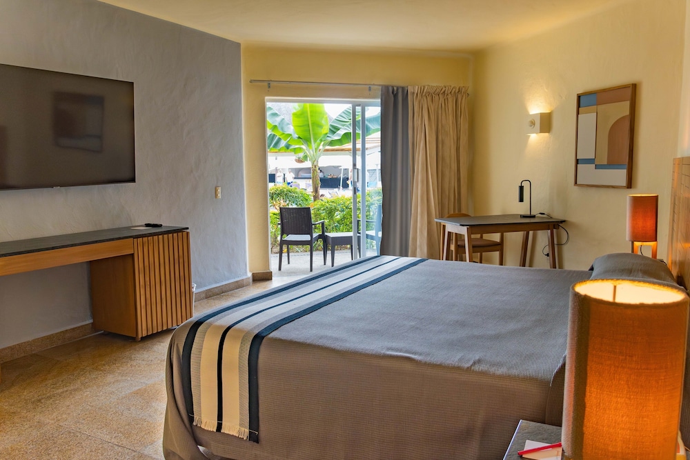 غرفة قياسية بسريرين كوين، Friendly Fun Vallarta Different Experiences 2/10