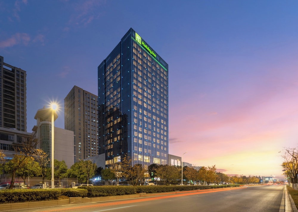 HOLIDAY INN NANJING HARBOUR 3/76