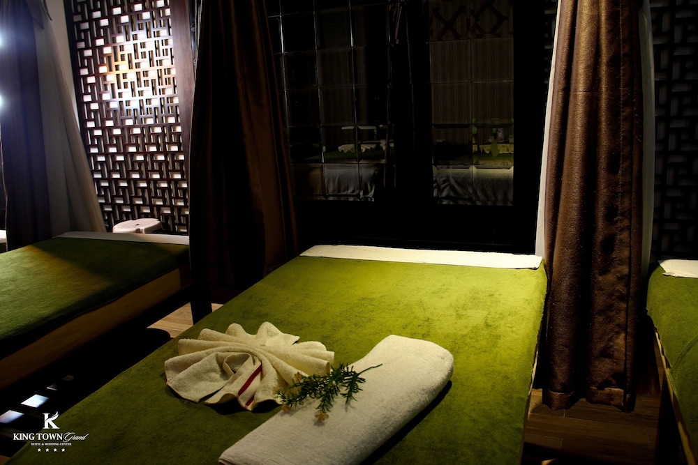 King Town Grand Hotel & Wedding Center 47/59