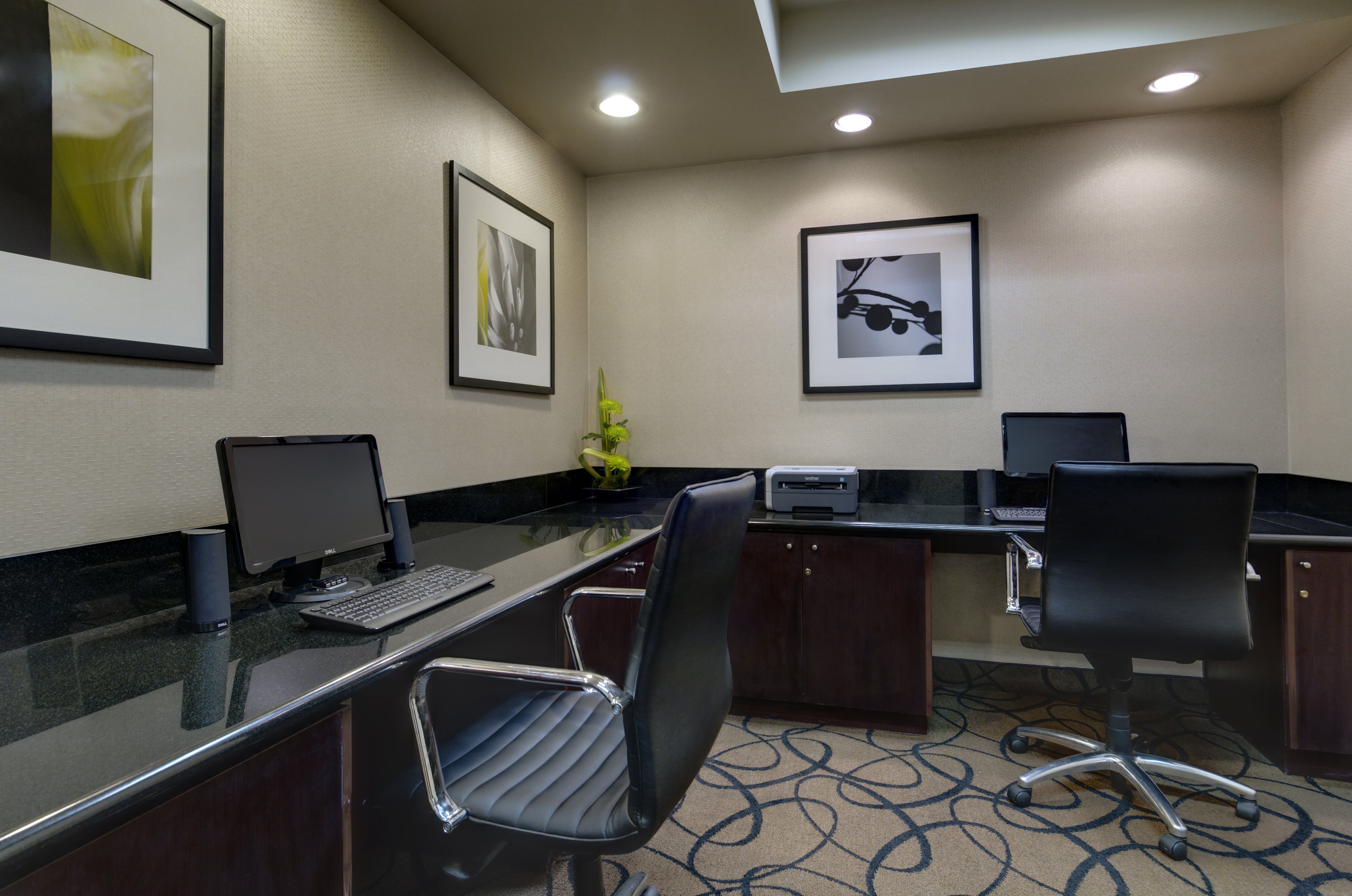Orange County Hotel 44/60