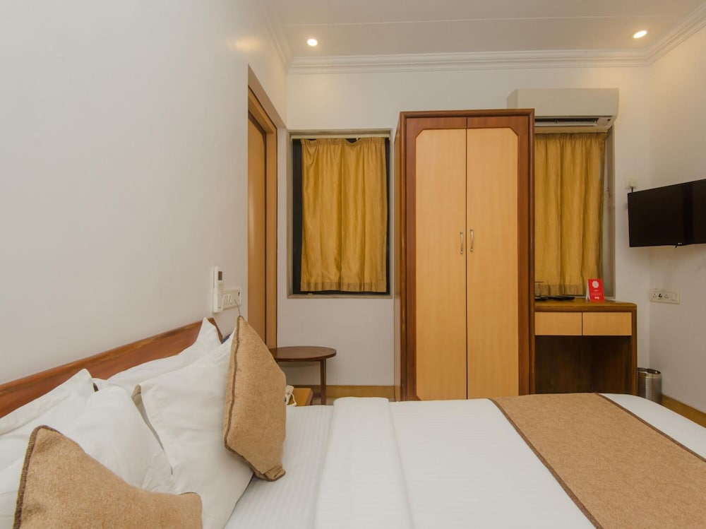 Hotel Accord 26/67