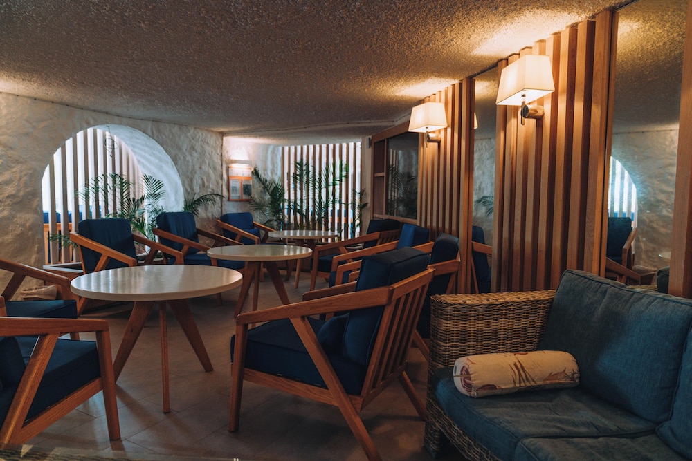 Casuarina Resort and Spa 56/76