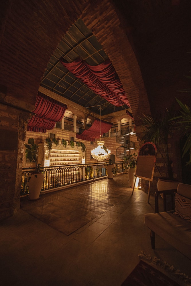 Han 1772 Hotel 27/48