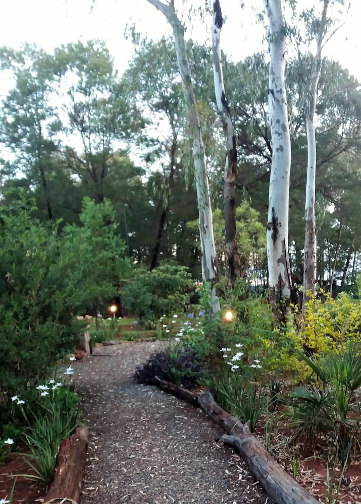 Woodland Gardens 37/50