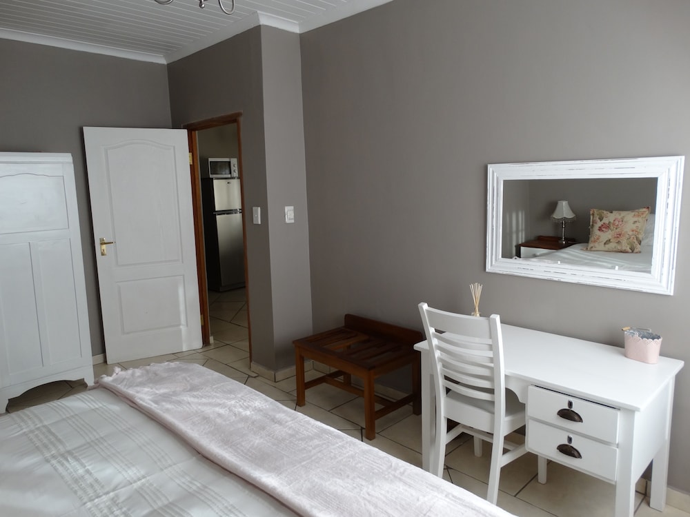 By The Way Guesthouse 21/49