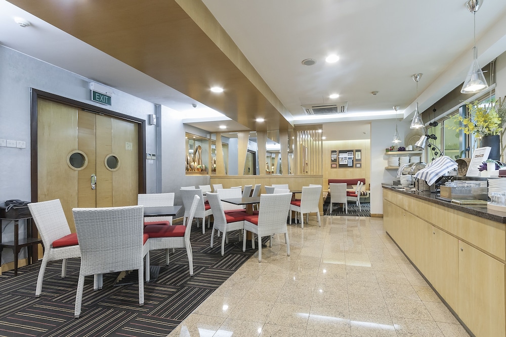 Somerset Bencoolen Singapore 21/24