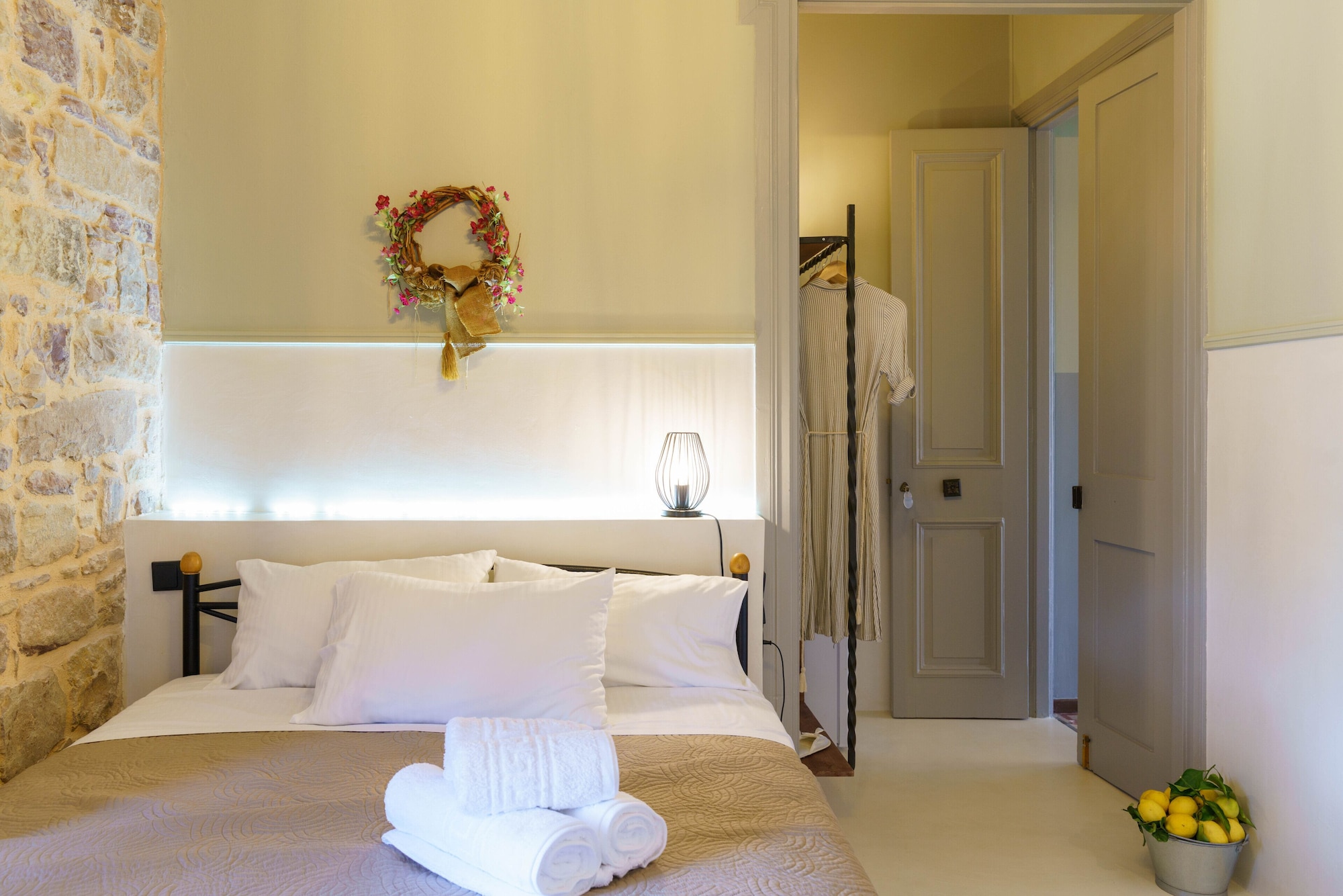 ECONOMY, DOUBLE BED