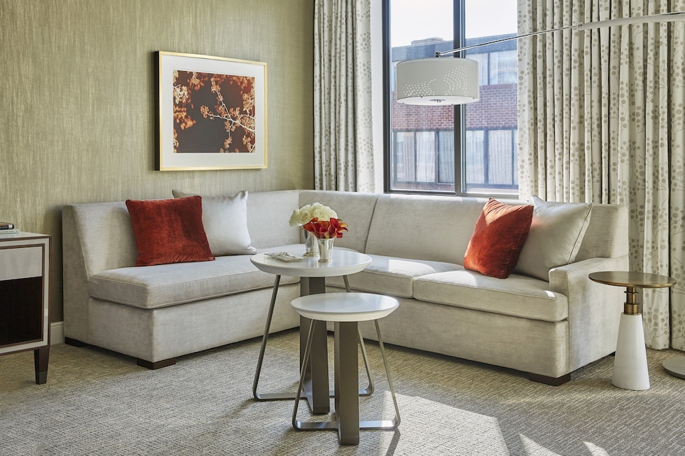 Four Seasons Hotel Washington, DC 50/75