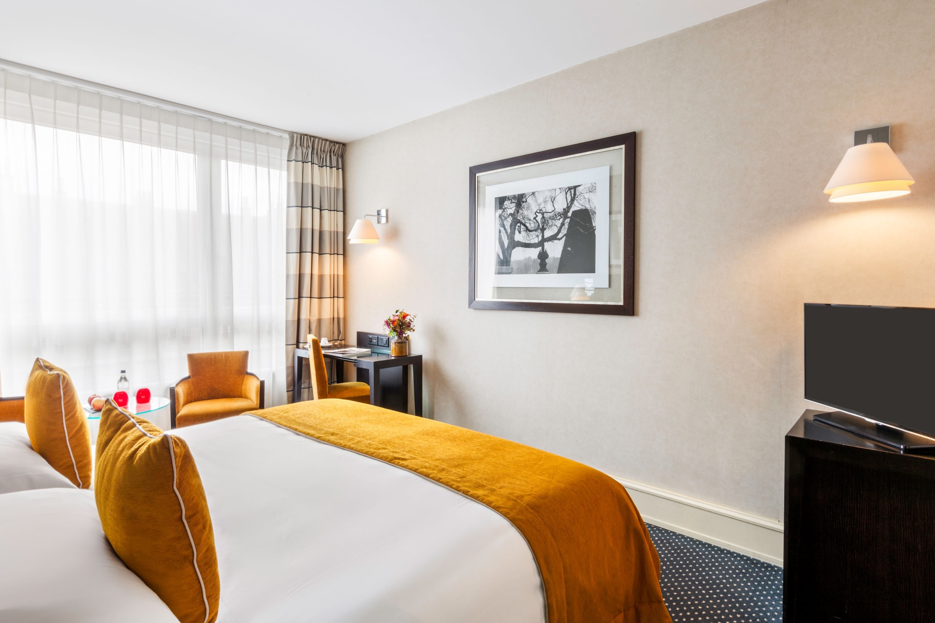 Auteuil Hotel 8/39