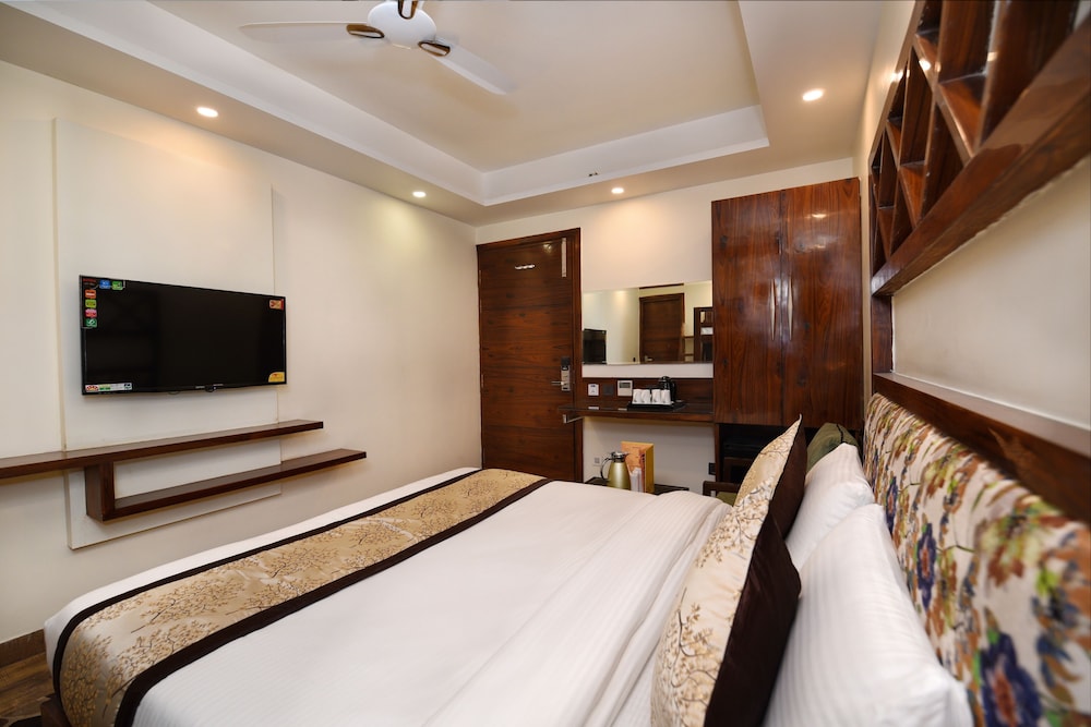 Hotel Blue Pearl Paharganj 26/50