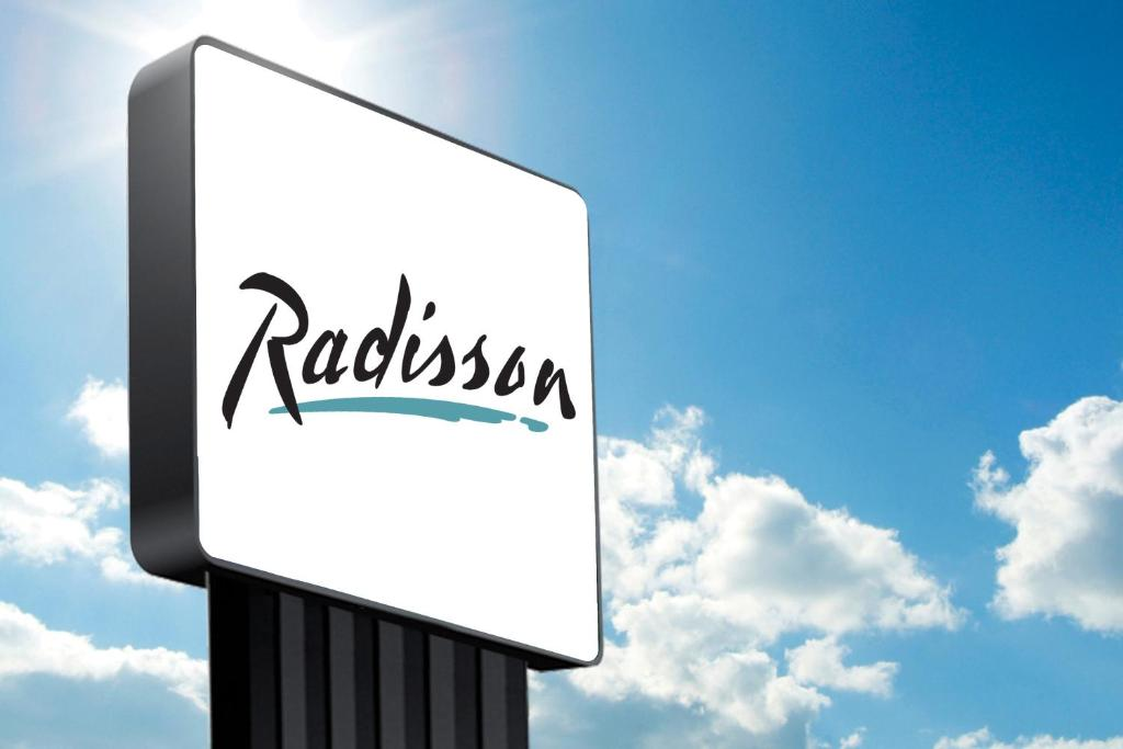 Park Inn by Radisson, Fort Dodge Downtown 2/2