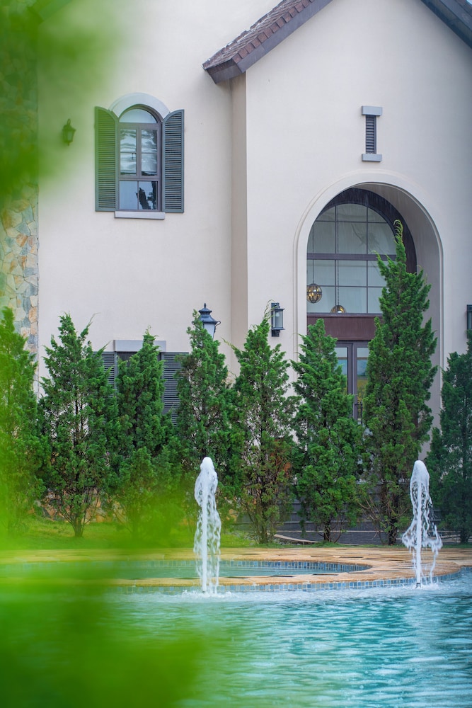 Mercure Da Lat Resort 45/49