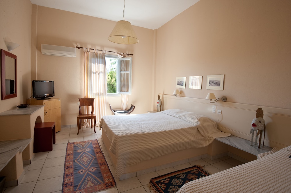 Pounda Resort Paros, a member of Radisson Individuals 20/57