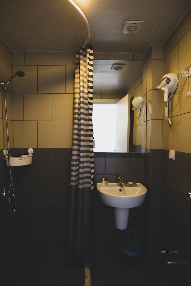 Belsun Boutique Hotel 48/50