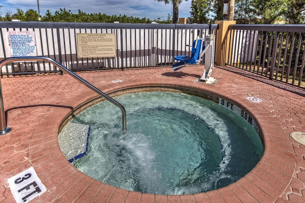 Hampton Inn Orlando Maingate South 8/42