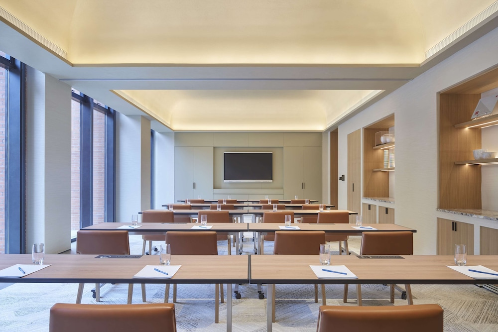 Hyatt Place Jingdezhen Taoxichuan 42/46