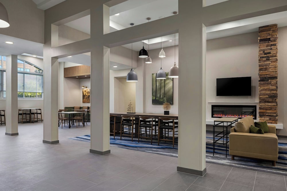 Fairfield Inn Sacramento Cal Expo 31/50