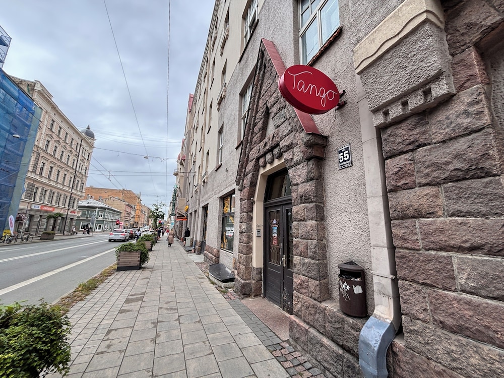 Viktorija Hotel 47/50