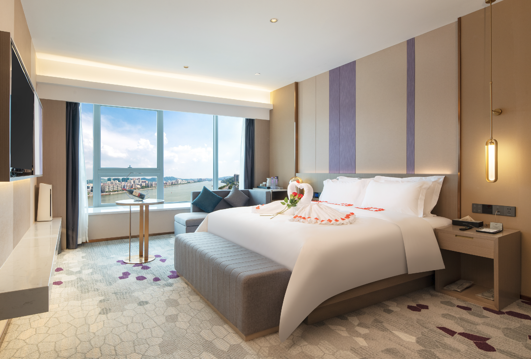Lavande Hotel (Shaoguan Bishui Huacheng) 7/28