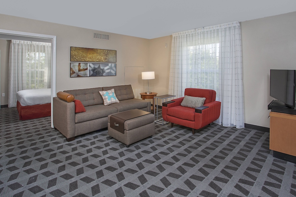 TownePlace Suites by Marriott Knoxville Cedar Bluff 17/24