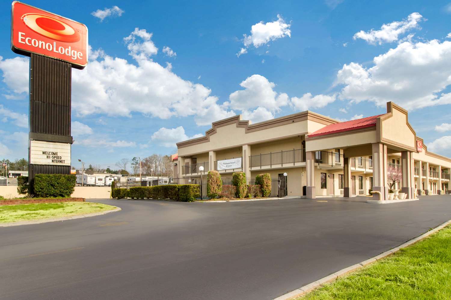 Econo Lodge Lenoir City 4/33