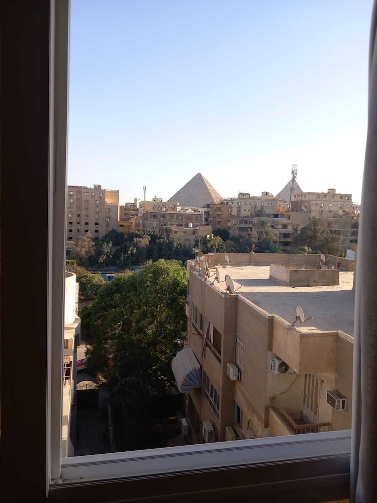 Saray Pyramids & Museum View Hotel 8/81