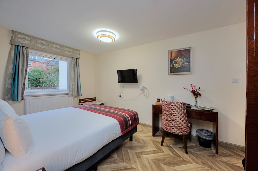 Muthu Fort William Hotel 9/64