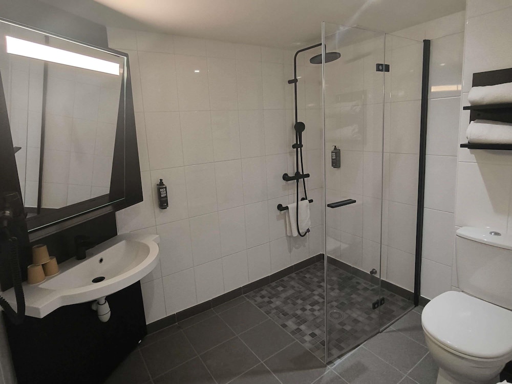 ibis Paris Brancion Parc des Expositions 15ème 70/72
