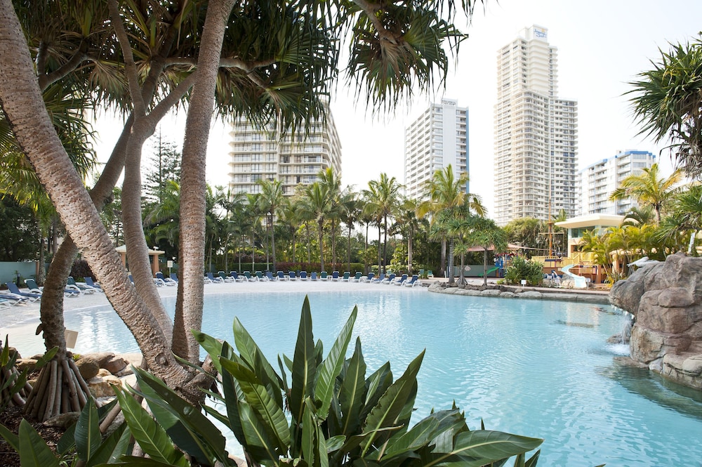 Mantra Crown Towers Surfers Paradise 14/95
