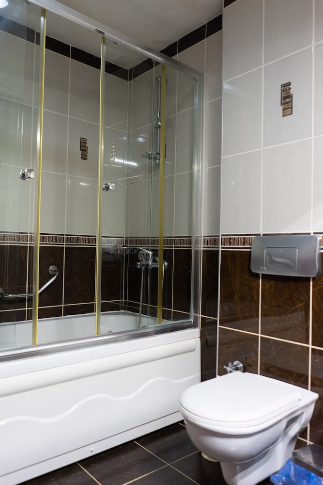 Atam Suites Apart 47/50