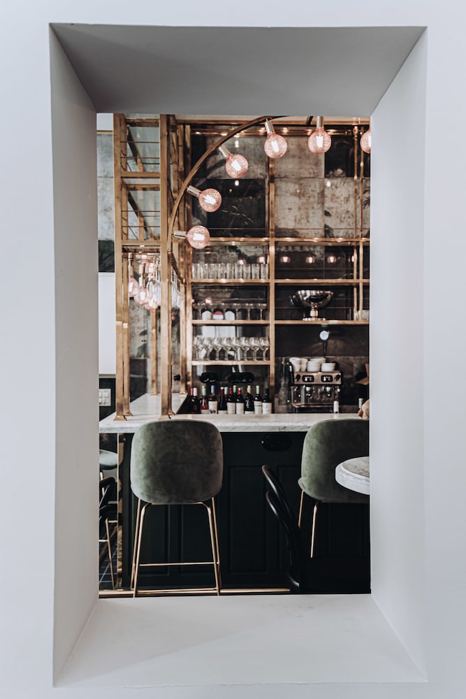 Ocho Suites and Kitchen 39/47
