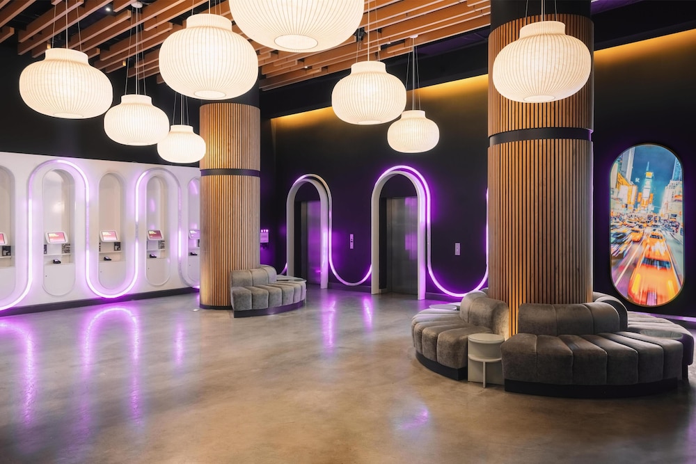 YOTEL New York Times Square, Select by Hilton 17/42