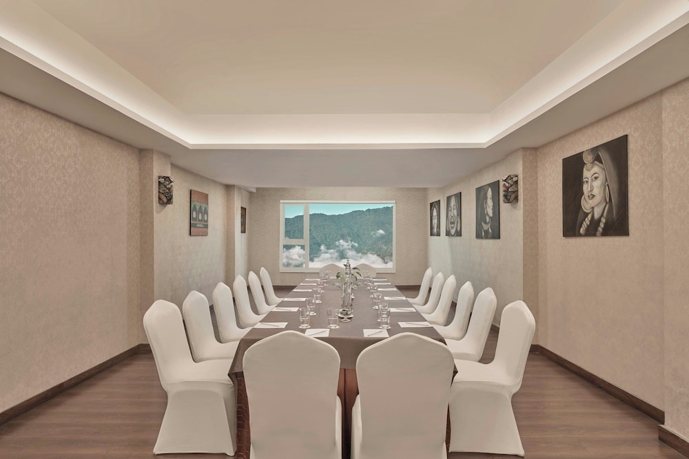 The Fern Denzong Hotel and Spa Gangtok 31/38