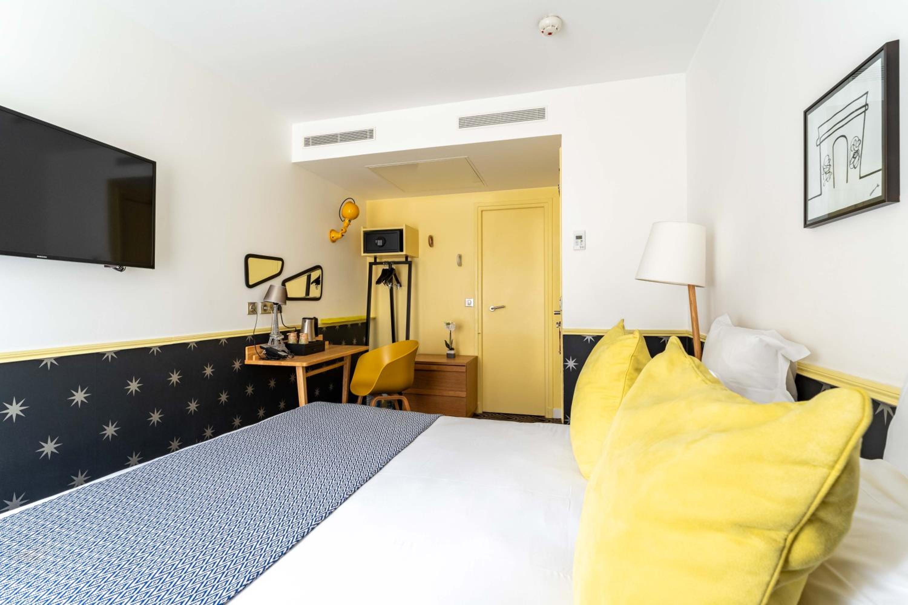 2 BEDROOMS, FAMILY