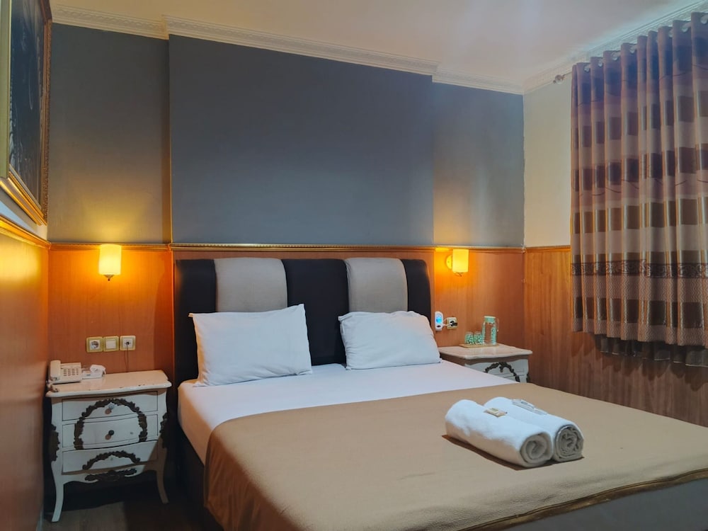 1 BEDROOM, STANDARD