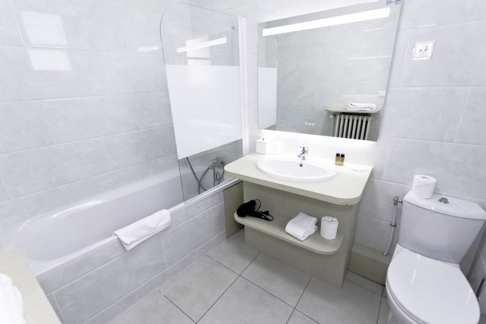 Hotel Le Saint Louis 45/50