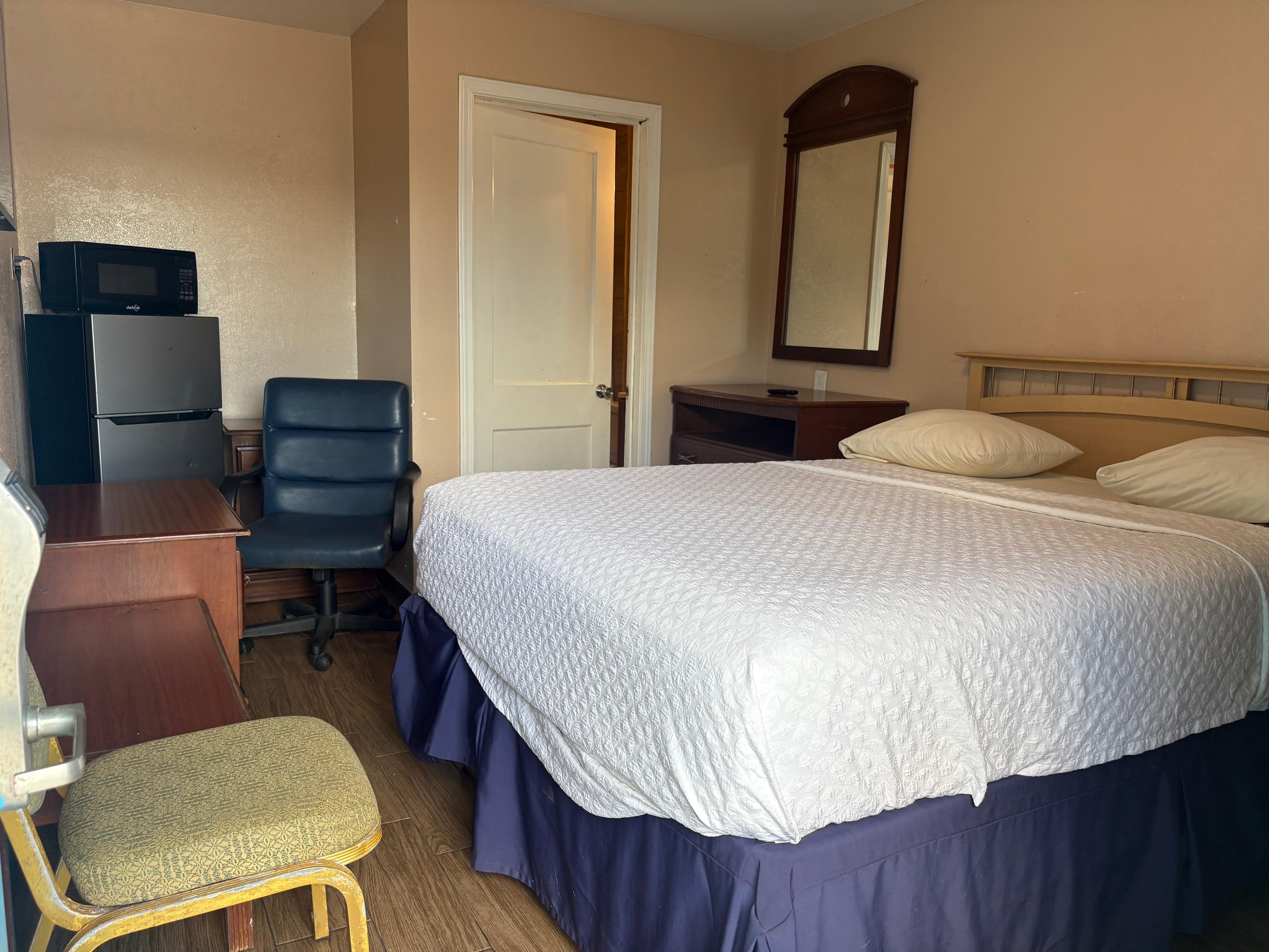 SE Air Motel By Townhouse Corpus Christi Padre Island TX 24/33