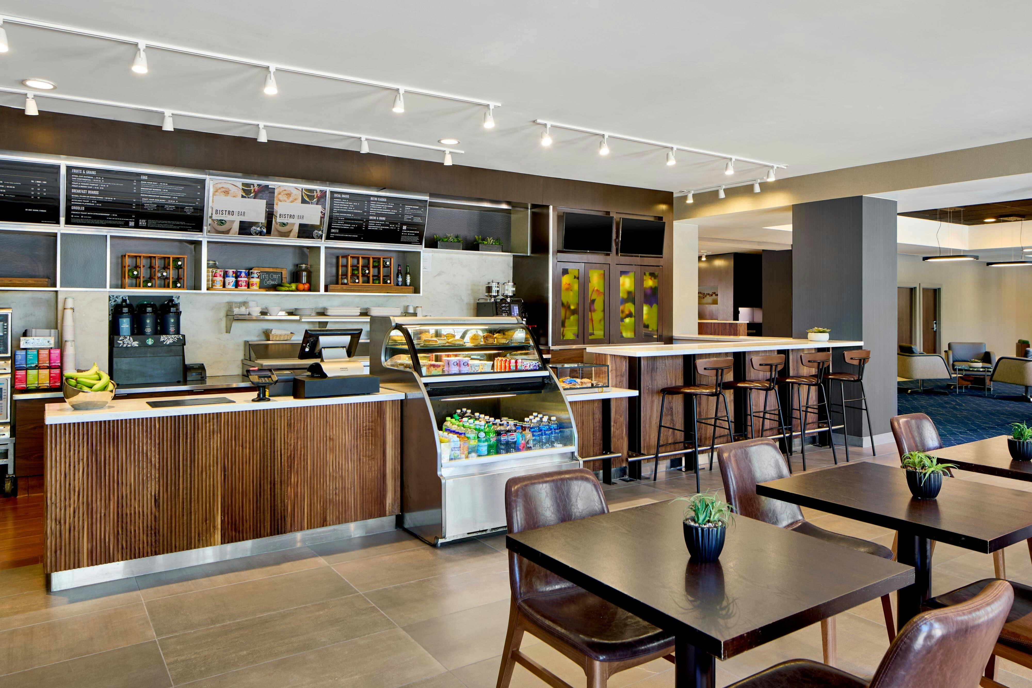 Downtown Providence Courtyard By Marriott 43/64