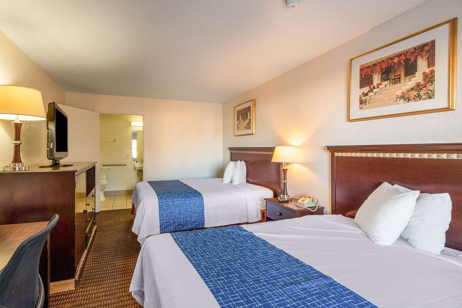 ROOM, 2 QUEEN BEDS