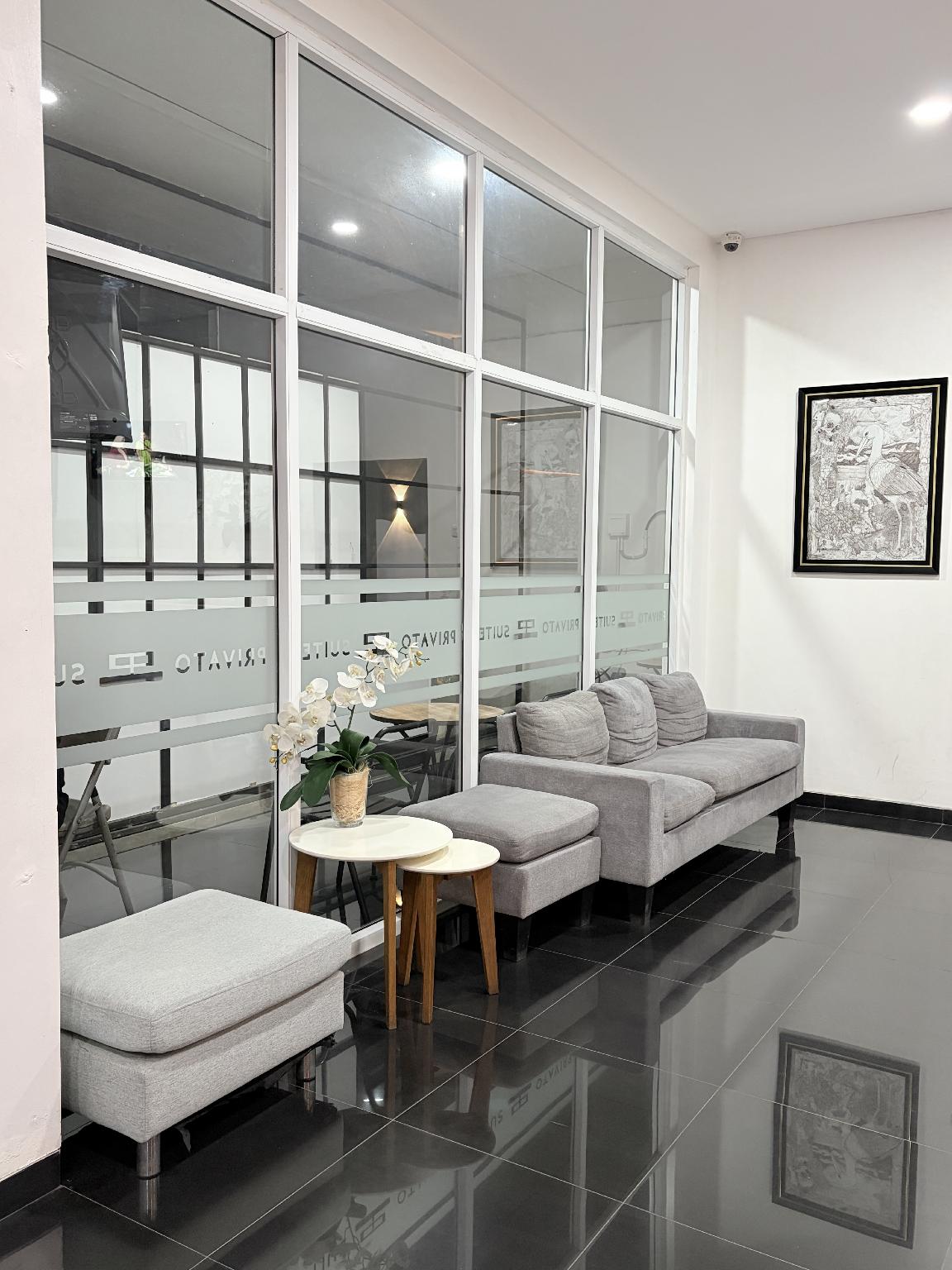 Privato Suite 28/42