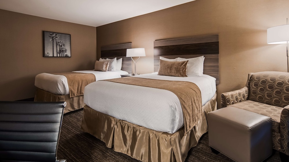 Best Western Plus Executive Inn 17/47