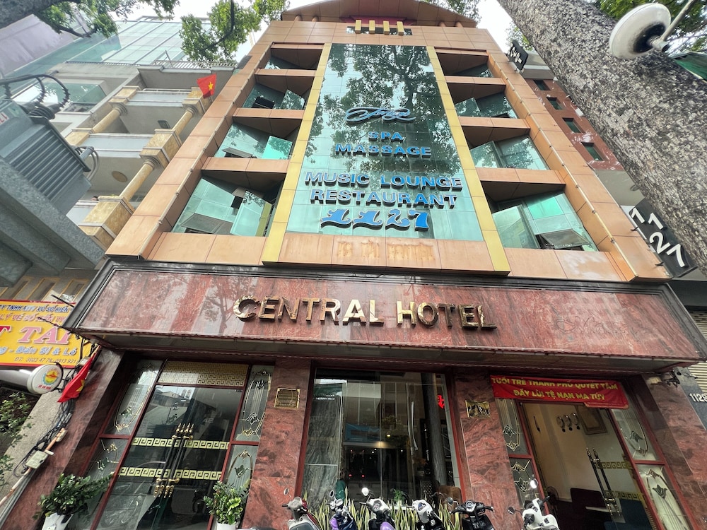 Fortune 1127 Hotel 1/35