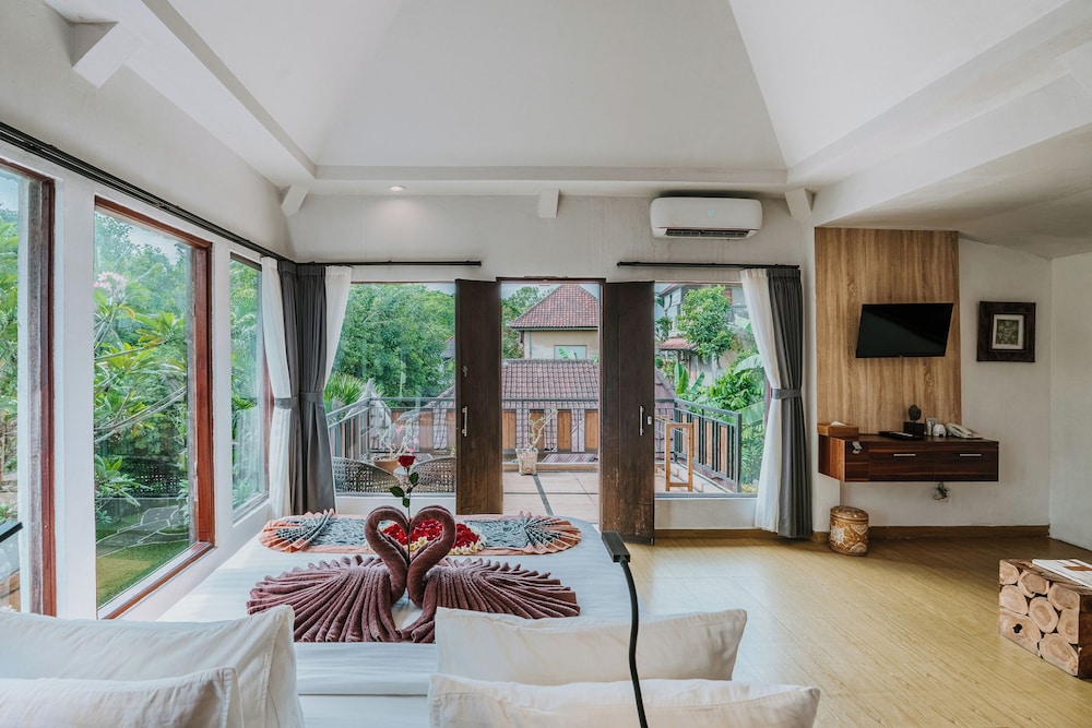 DEWANGGA BUNGALOW 25/71