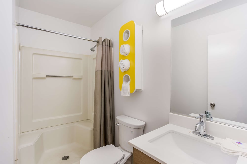 Studio 6 Extended Stay - Jacksonville, FL - South 42/46