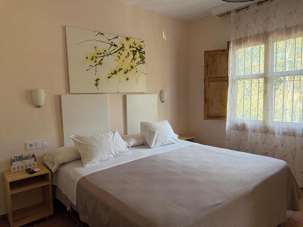 Hostal Moscatel 18/50