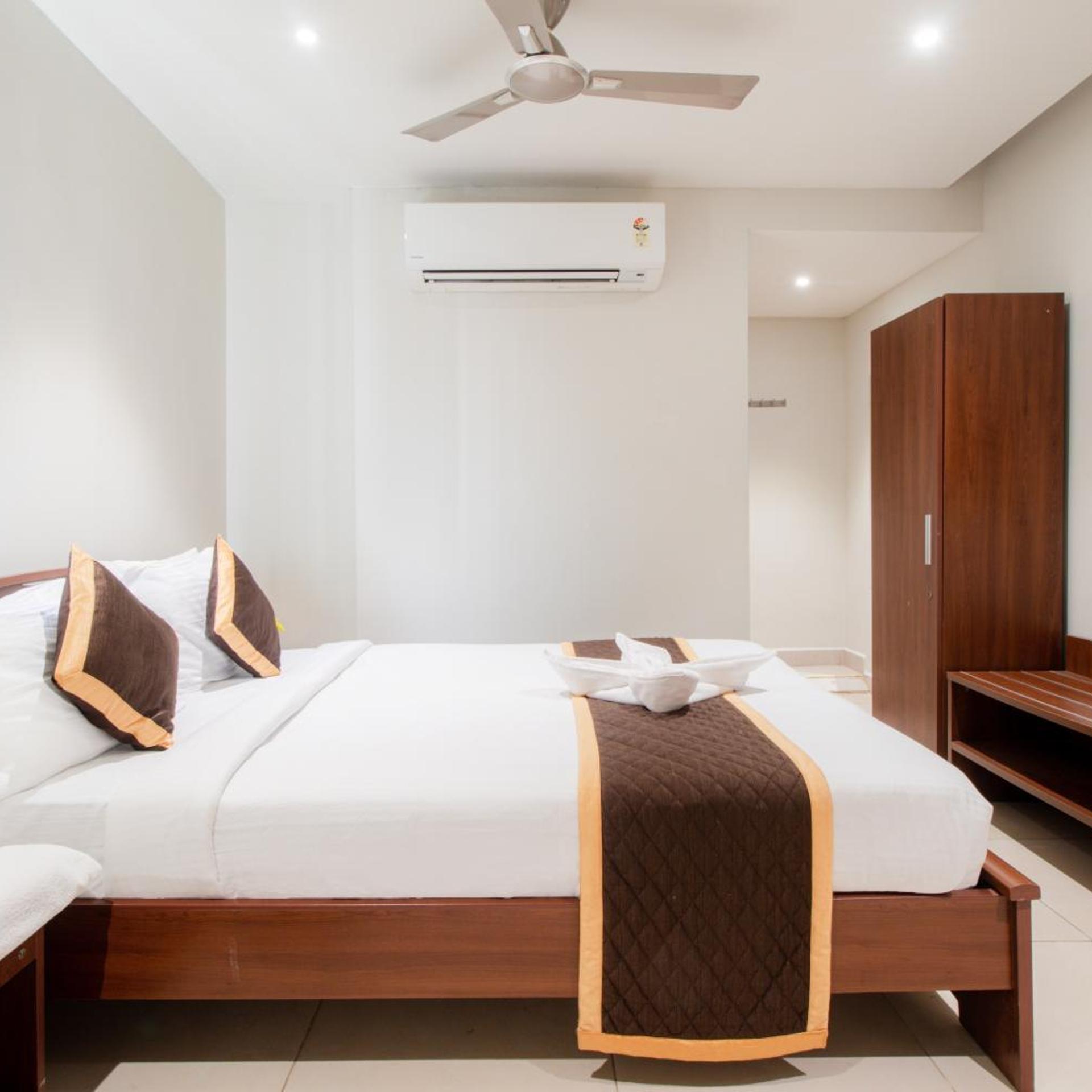 Beestay Hotels MG Road Vijayawada 8/24